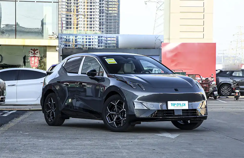 Lynk & Co Z20 2025