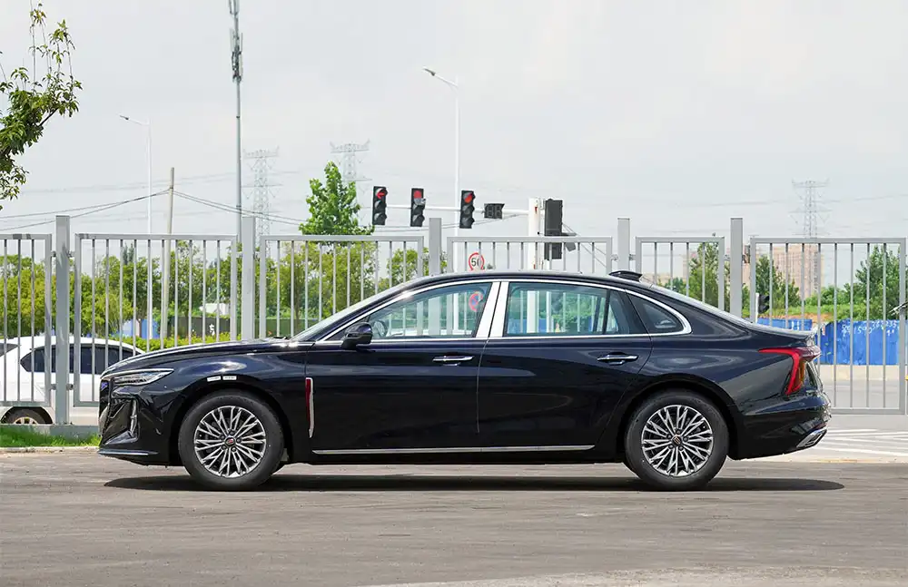 Hongqi H5 2025