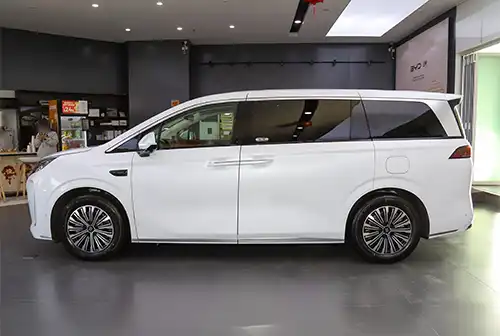 O BYD xia foi lançado oficialmente, quem você escolheria em vez do Gravia?