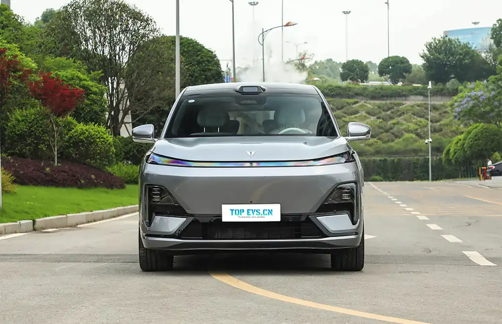 2025 Deepal S09