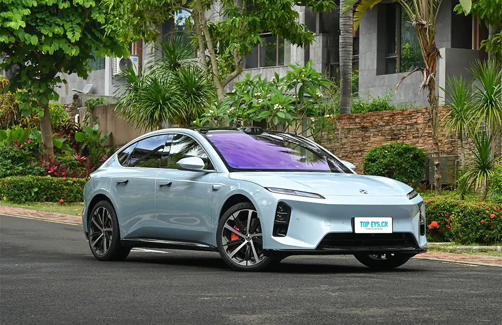 2025 NIO ET5