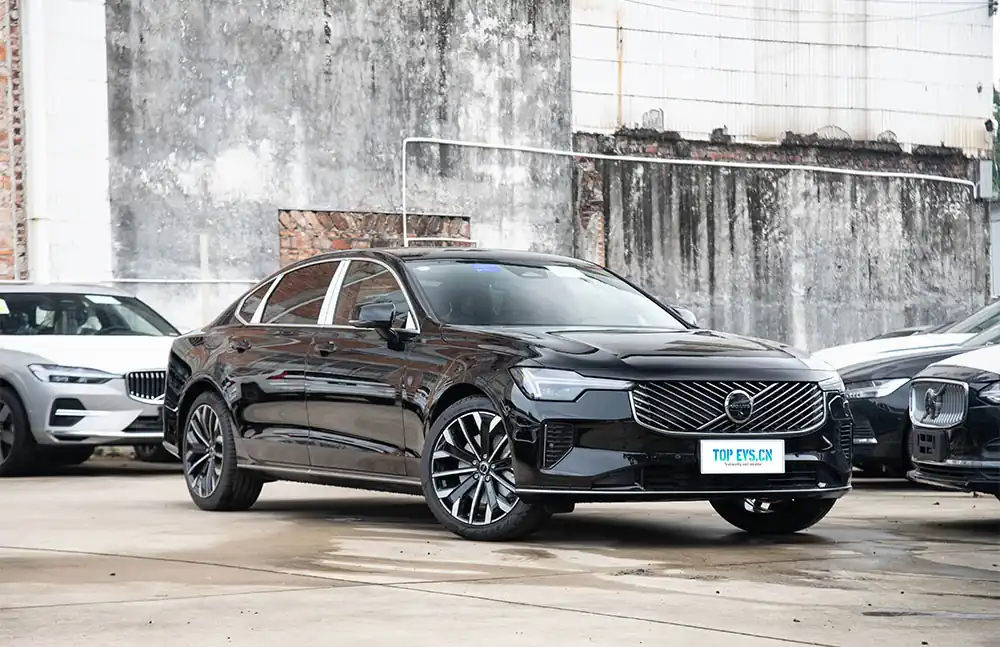 2026 Volvo S90