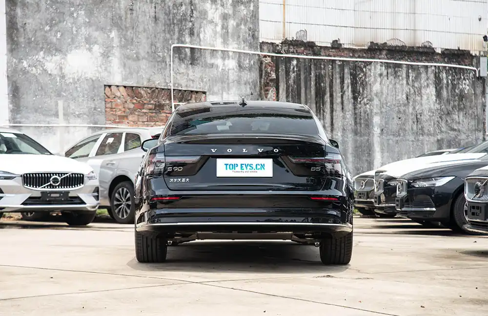 2026 Volvo S90