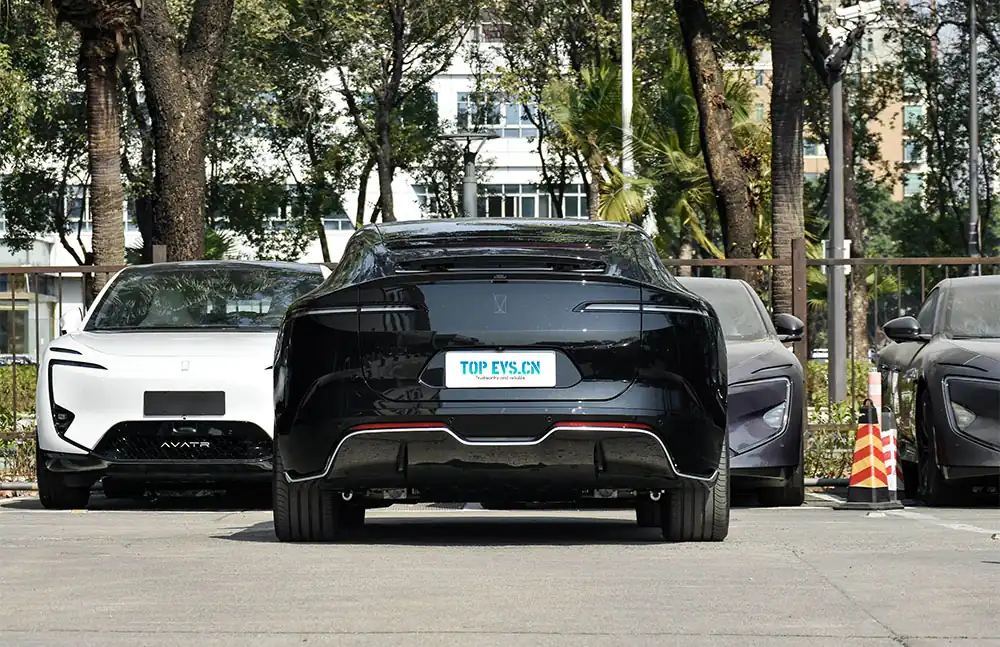 2025 Avatr 12 EV