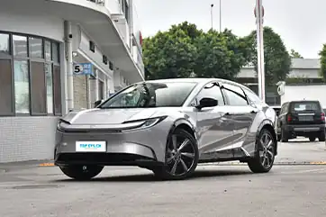 2025 Toyota bZ5
