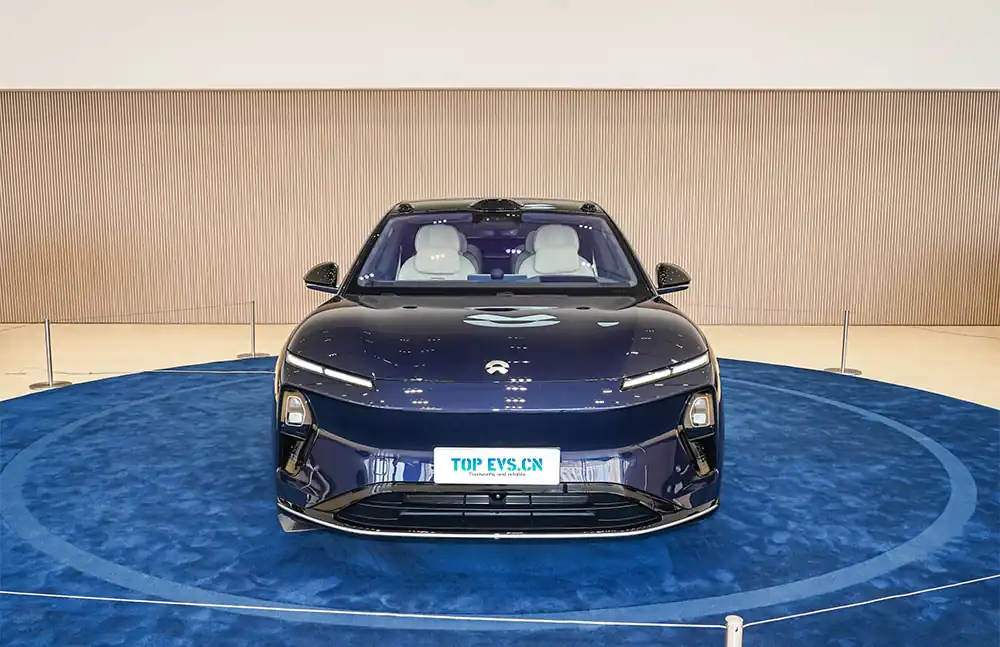 2025 NIO ET9