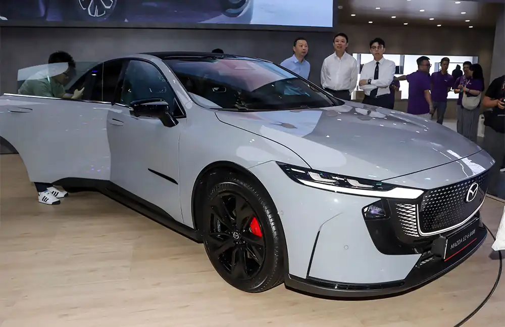 2025 Mazda EZ-6