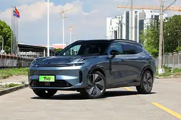 2025 Lynk & Co 08 EM-P