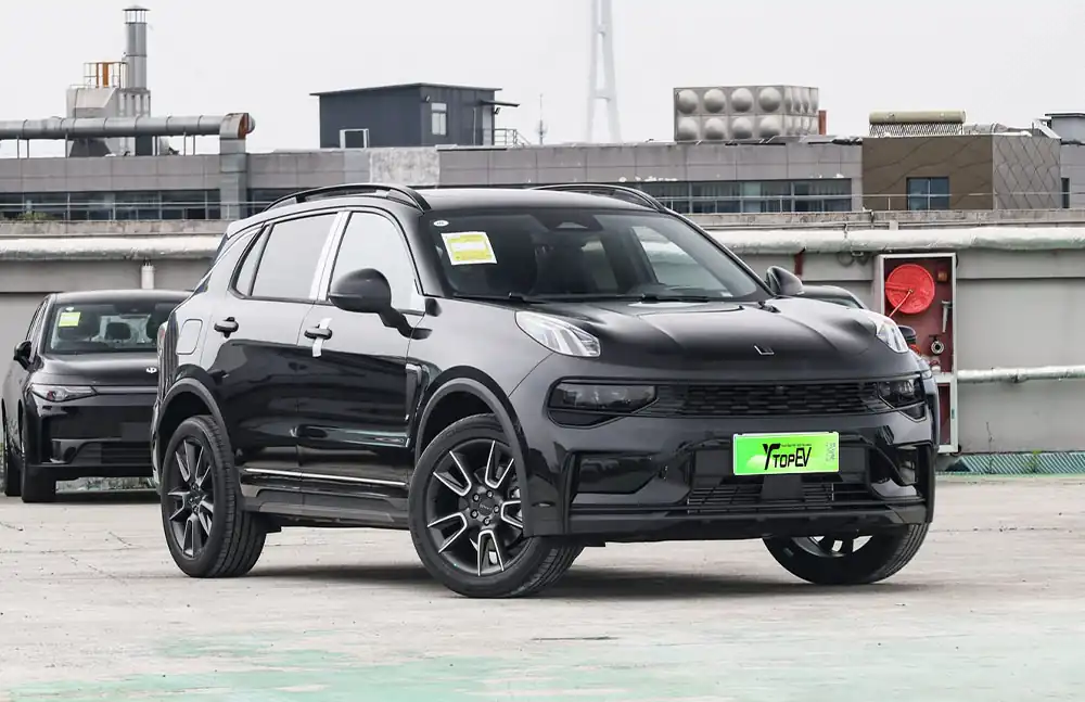 2025 Lynk & Co 01