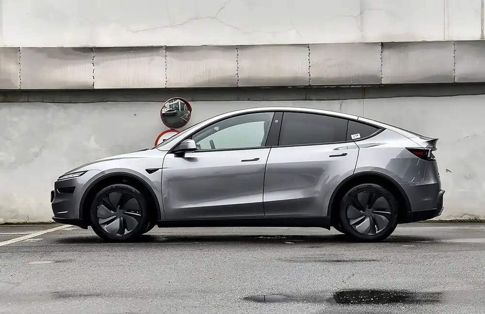 Tesla Model Y 2025 (renovación)
