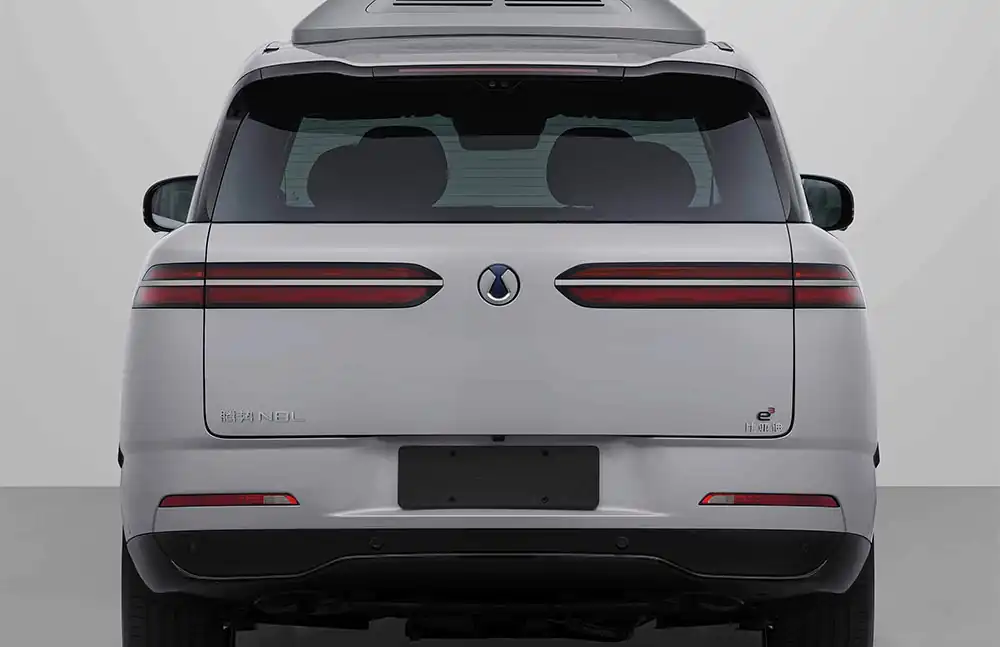 2025 Denza N8L