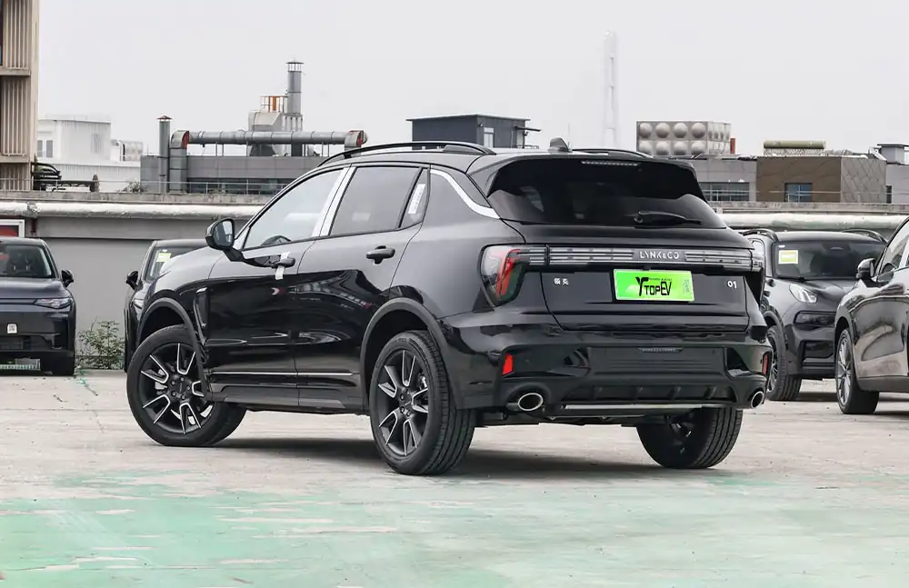 2025 Lynk & Co 01
