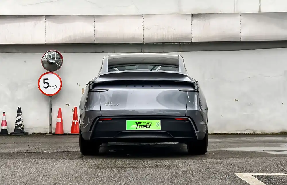 Tesla Model Y 2025 (renovación)