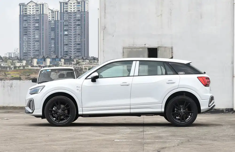 Audi Q2L 2025