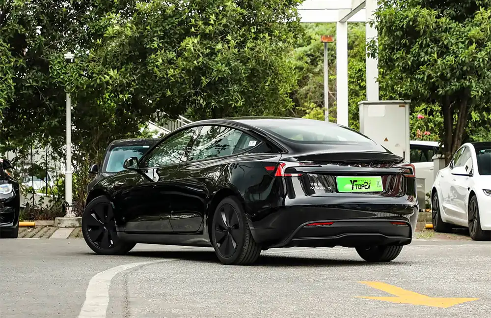 Tesla Model 3 2025