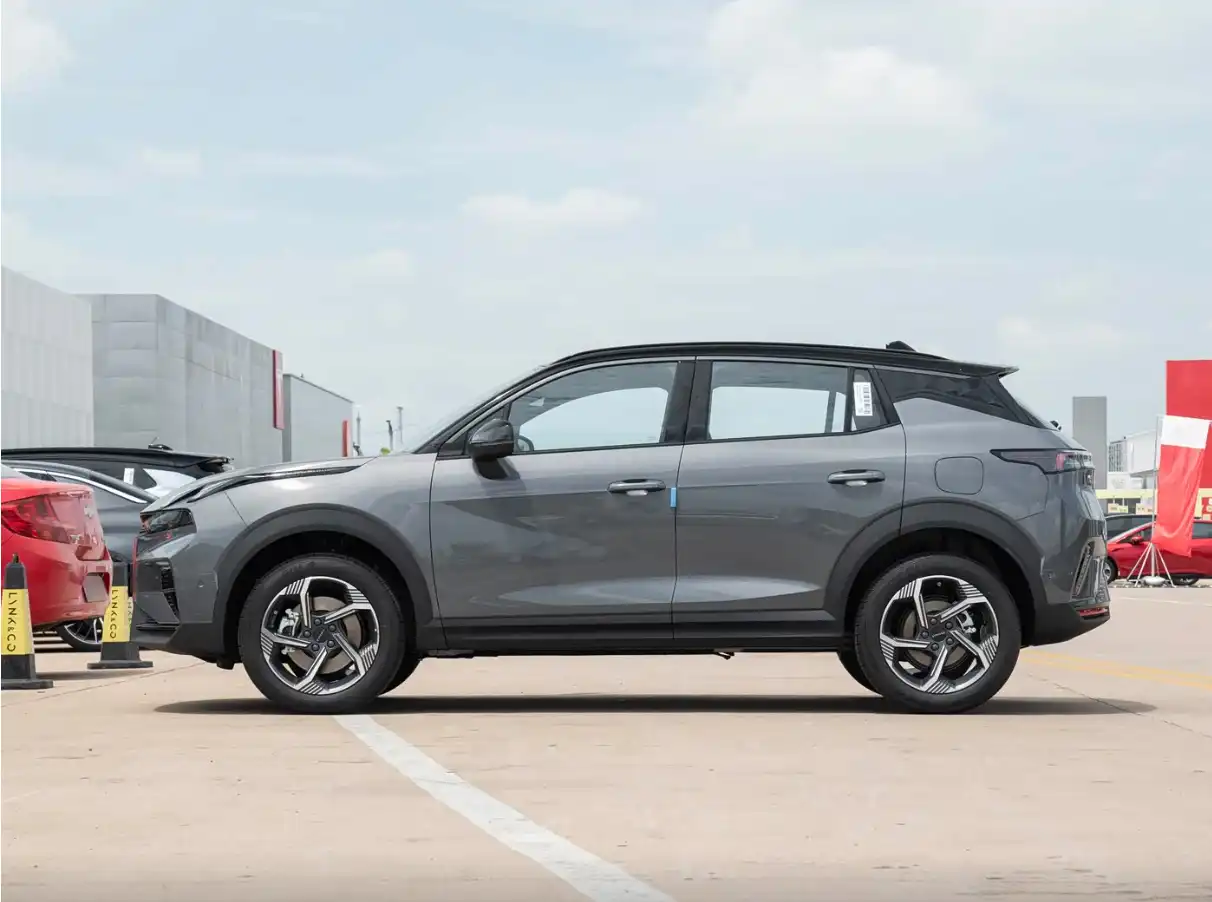 2026 LYNK&CO 06 Relive