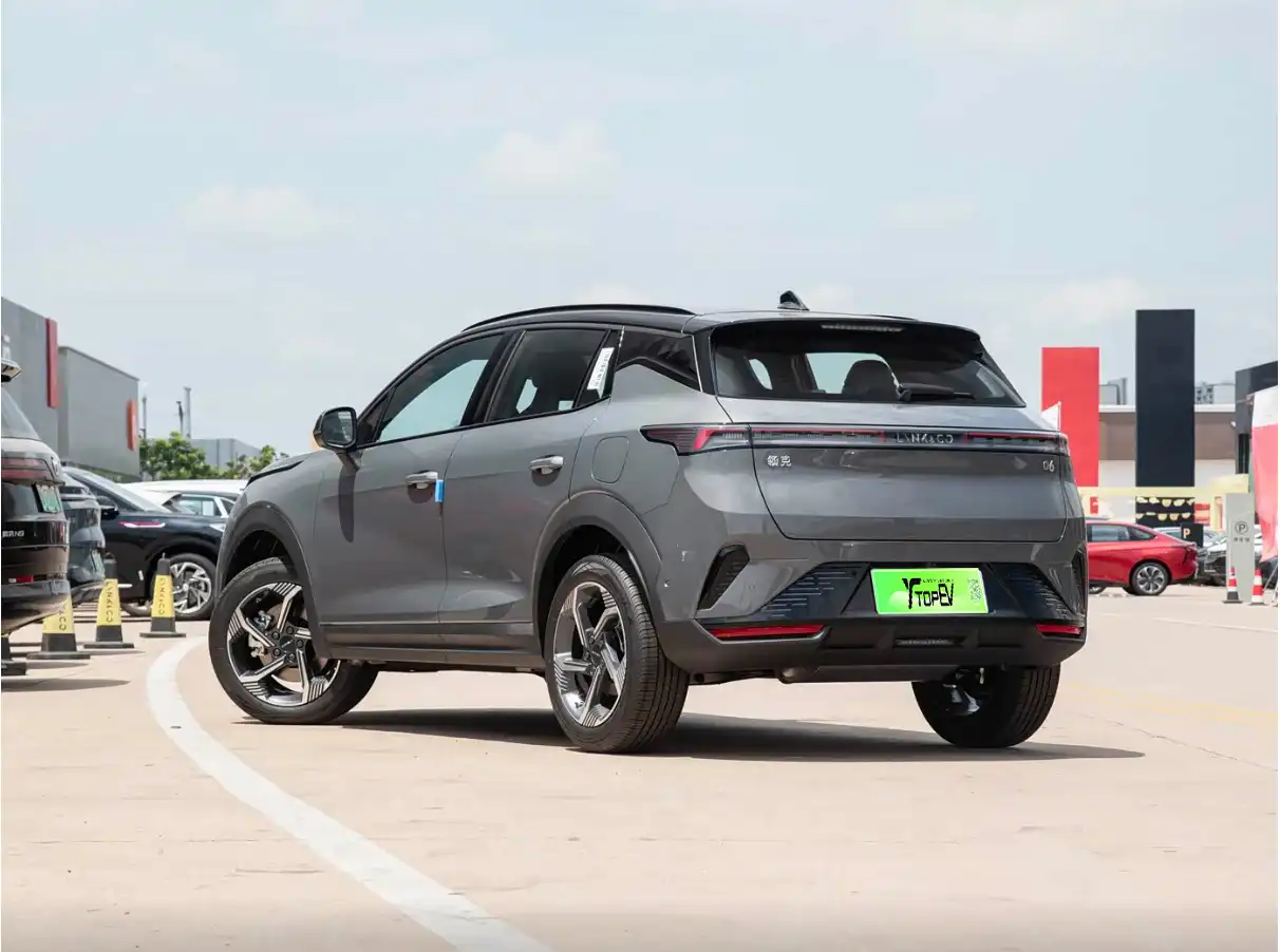 2026 LYNK&CO 06 Relive