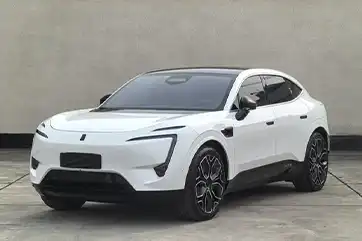 AVATR 11 usado, modelo 2022, edição de luxo com motor duplo de longo alcance e 5 lugares