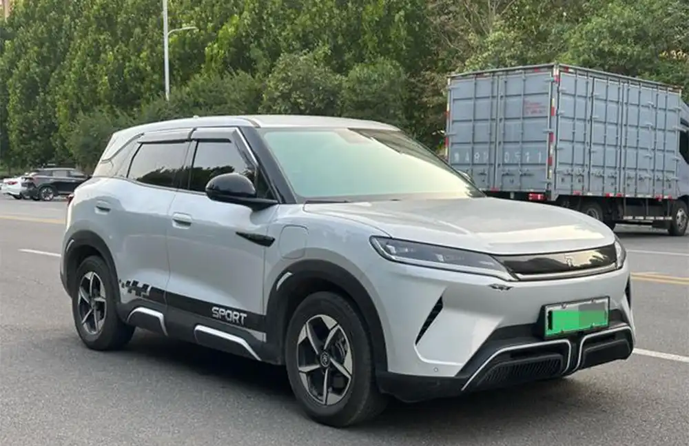 Modelo Yuan UP 2024 usado, 301KM Leading Edition
