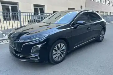 Hongqi E-QM5 2022 de segunda mano. Autonomía: 431 km. Edición Leisure. 5 plazas.