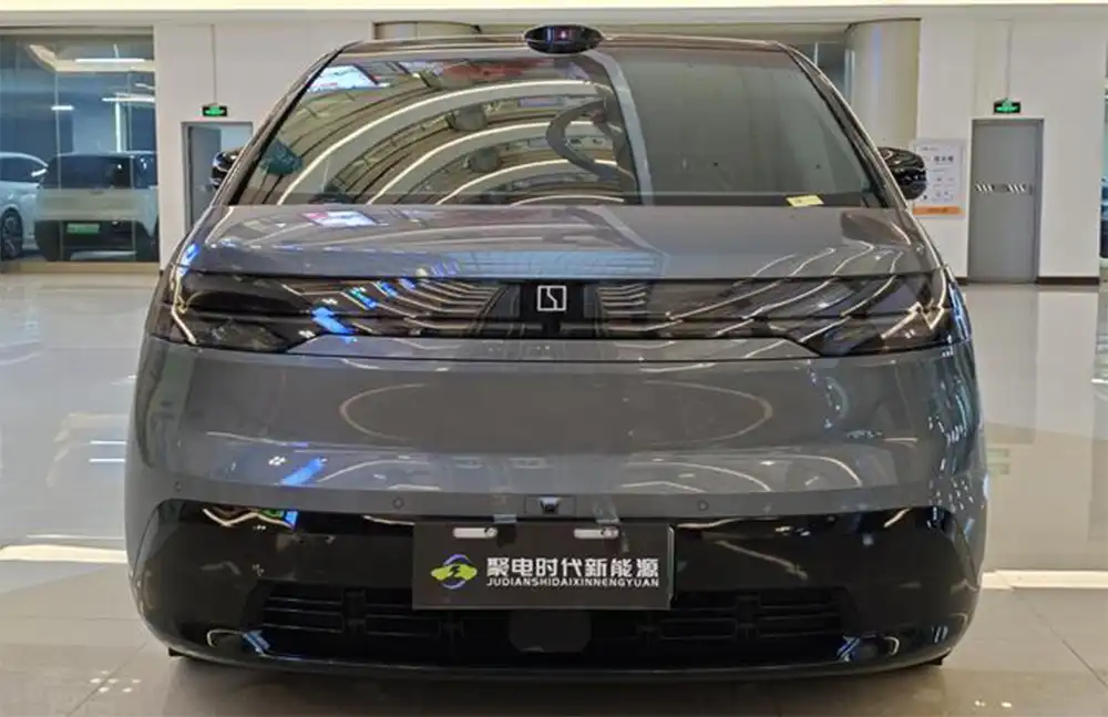 ZEEKR MIX 2025 usado, modelo 102 kWh, edición de conducción inteligente de largo alcance.