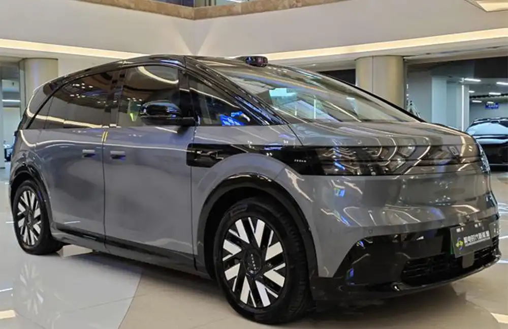 ZEEKR MIX 2025 usado, modelo 102 kWh, edición de conducción inteligente de largo alcance.