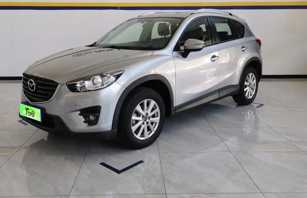 Mazda CX-5 usado, modelo 2015, 2.0 L, transmisión automática, tracción delantera, acabado Urban.