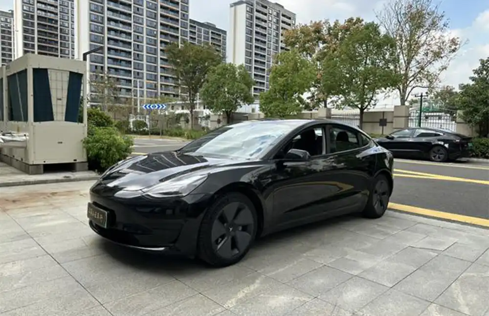 Tesla Model Y 2021 de segunda mano, autonomía estándar, tracción trasera