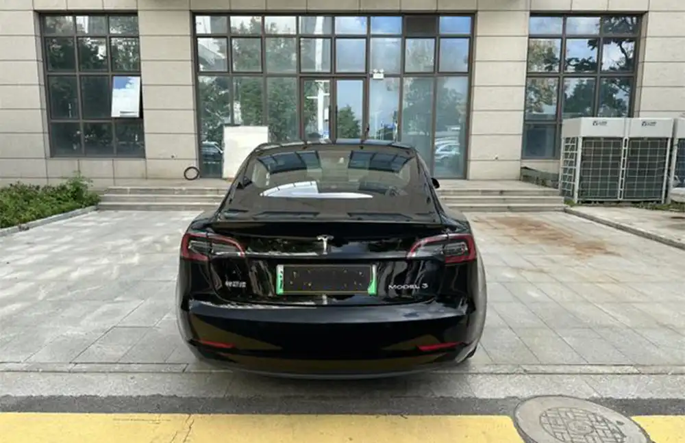 Tesla Model Y 2021 de segunda mano, autonomía estándar, tracción trasera
