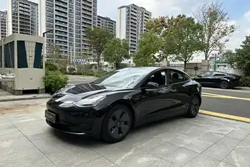 Tesla Model Y 2021 de segunda mano, autonomía estándar, tracción trasera