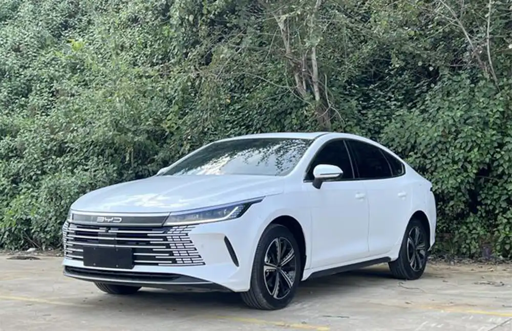 BYD Destroyer 05 usado, año modelo 2023, edición DM-i Champion, 120 km, acabado Prestige.