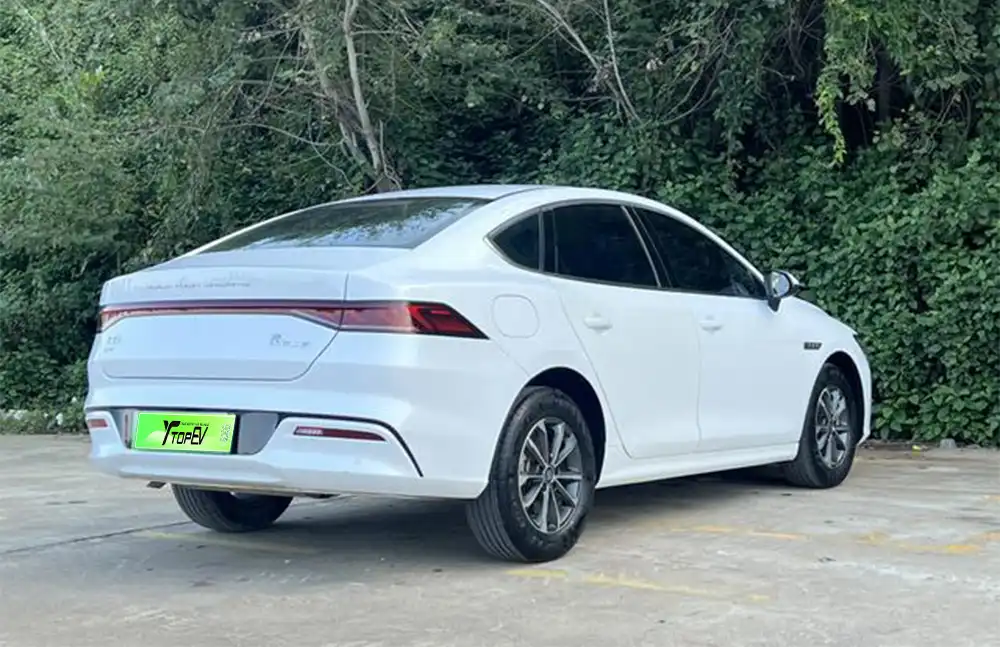 BYD Destroyer 05 usado, año modelo 2023, edición DM-i Champion, 120 km, acabado Prestige.