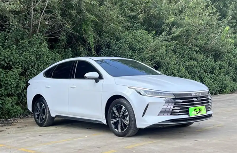 BYD Destroyer 05 usado, año modelo 2023, edición DM-i Champion, 120 km, acabado Prestige.