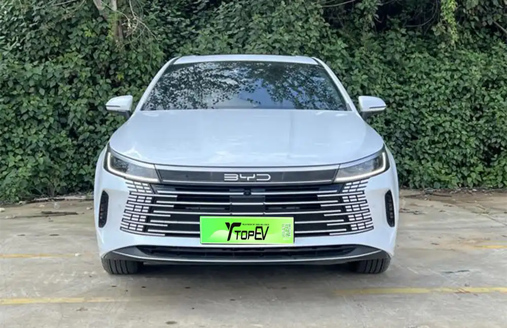 BYD Destroyer 05 usado, año modelo 2023, edición DM-i Champion, 120 km, acabado Prestige.