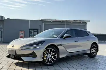 Denza Z9GT DM 2024 usado, modelo 1100, tracción total, edición Ultra.