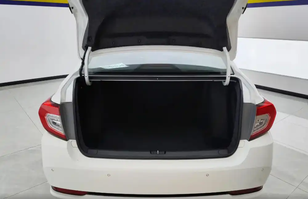 Honda Ling Pai 2019 usado, modelo 180Turbo CVT Luxury Edition, norma National VI