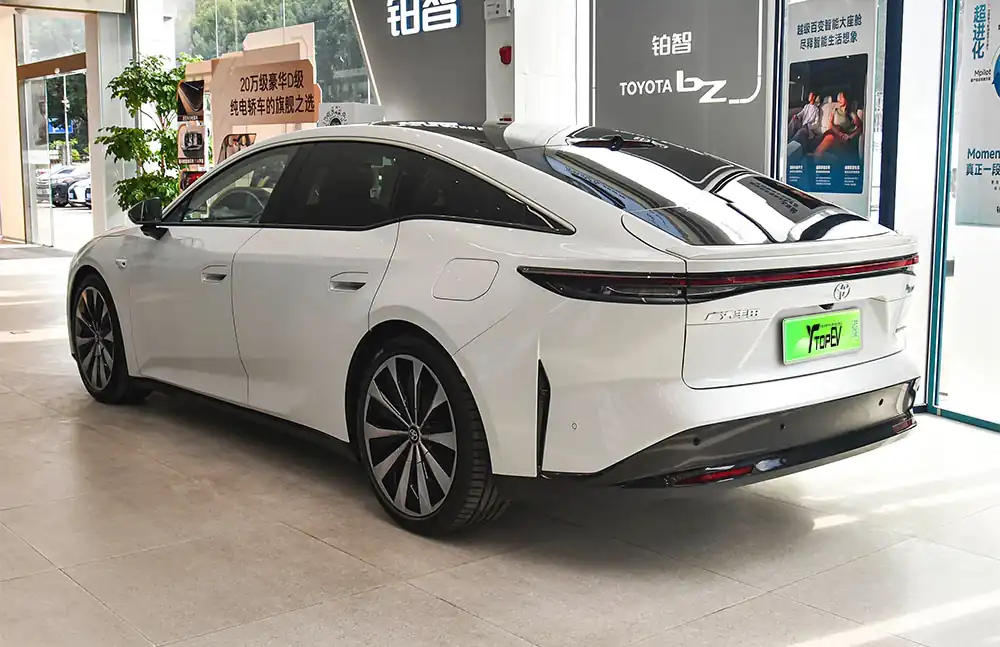 Toyota bZ7 2026