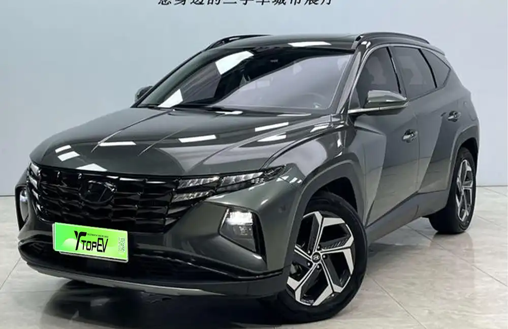 Hyundai Tucson L 1.5T LUX con tracción delantera, edición Premium, 2023, usado