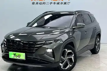 Hyundai Tucson L 1.5T LUX con tracción delantera, edición Premium, 2023, usado