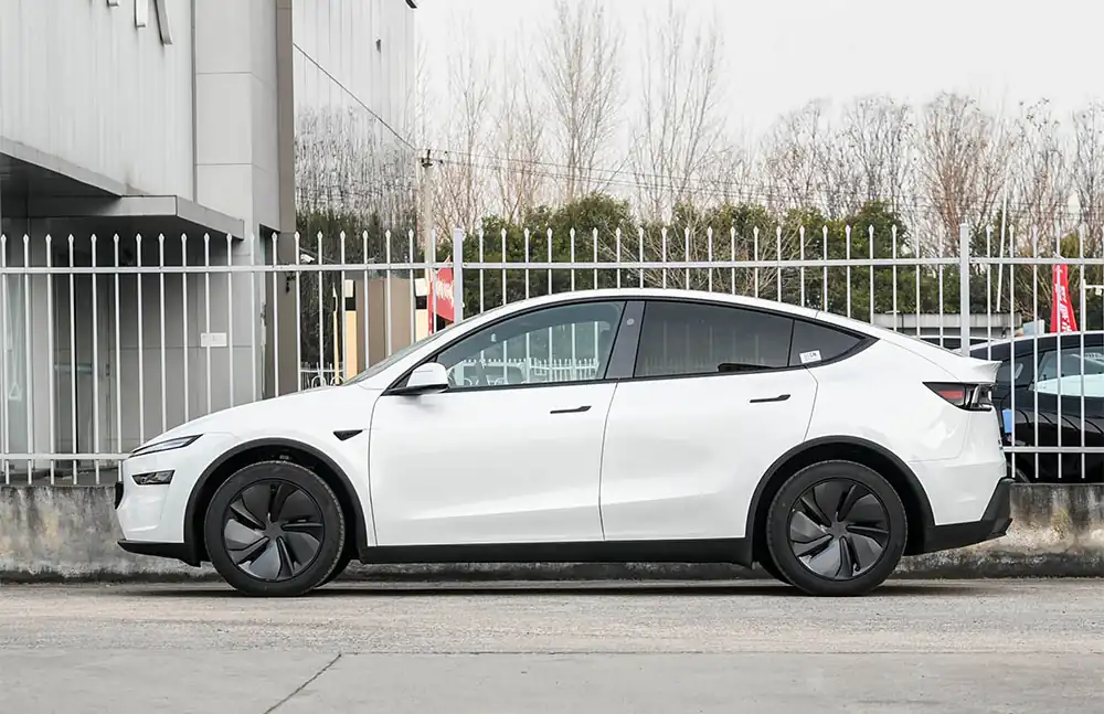 Tesla Model Y 2026