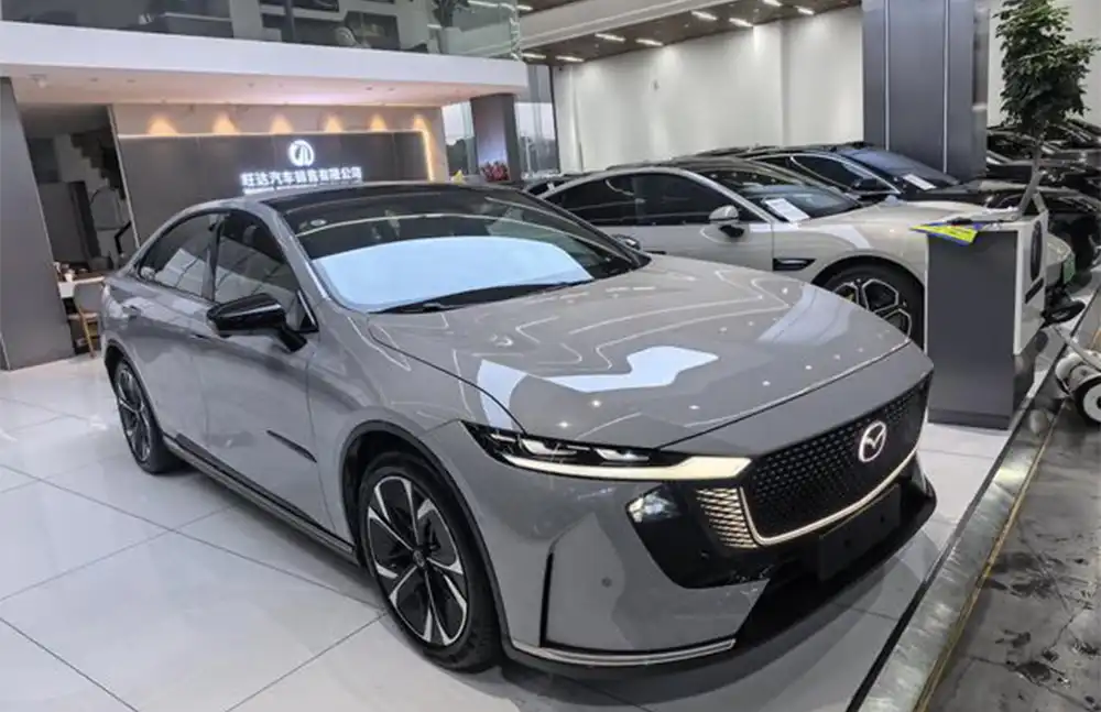 Mazda EZ-6 2024 usado, modelo Pure Electric 600 Premium Edition