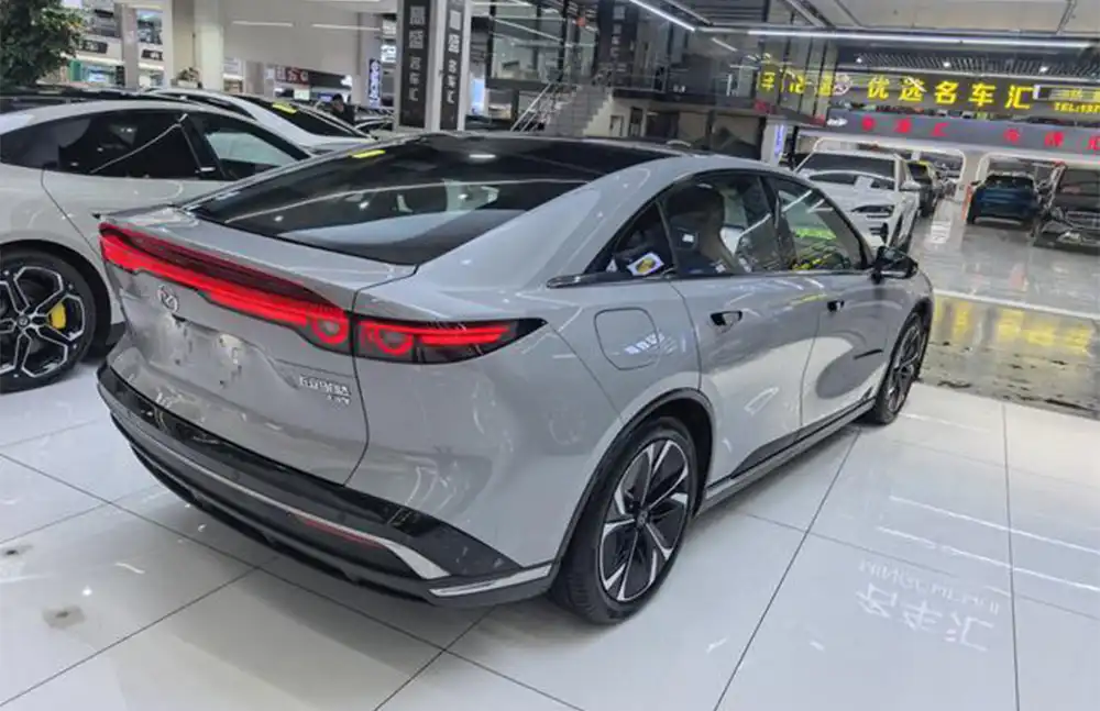 Mazda EZ-6 2024 usado, modelo Pure Electric 600 Premium Edition