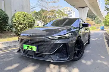 Modelo Changan UNI-V 2022 1.5T Premium usado