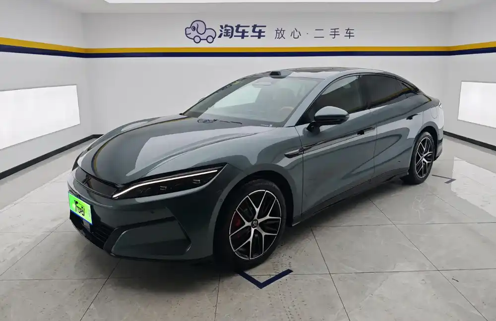 BYD Han L DM 2025 usado, modelo DM-p, 180 km, tracción total, radar láser, edición insignia