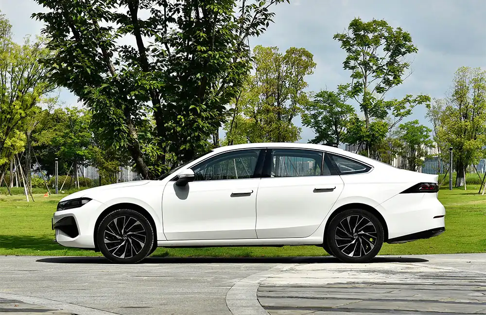 Volkswagen Sagitar L 2026