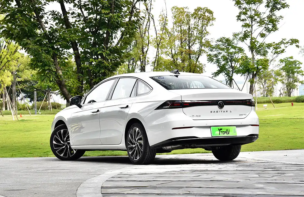 Volkswagen Sagitar L 2026