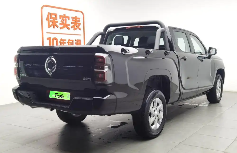 Cañón King Kong usado, modelo 2023, diésel 2.0T, transmisión automática de 6 velocidades, versión Elite de tracción delantera.