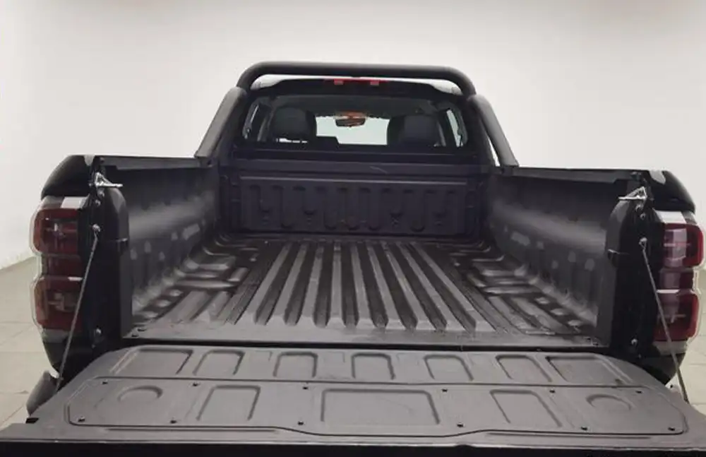 Cañón King Kong usado, modelo 2023, diésel 2.0T, transmisión automática de 6 velocidades, versión Elite de tracción delantera.