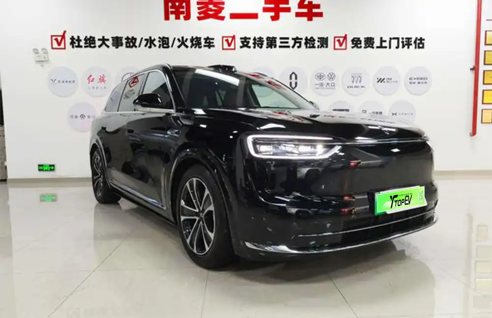 Aito M7 usado, modelo 2026, Ultra de autonomía extendida, 5 plazas, tracción integral.