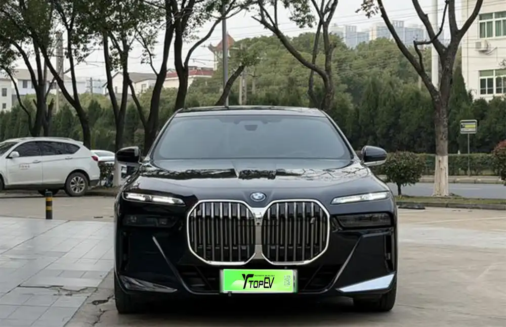 BMW i7 2023 eDrive50L de segunda mano, paquete de lujo.